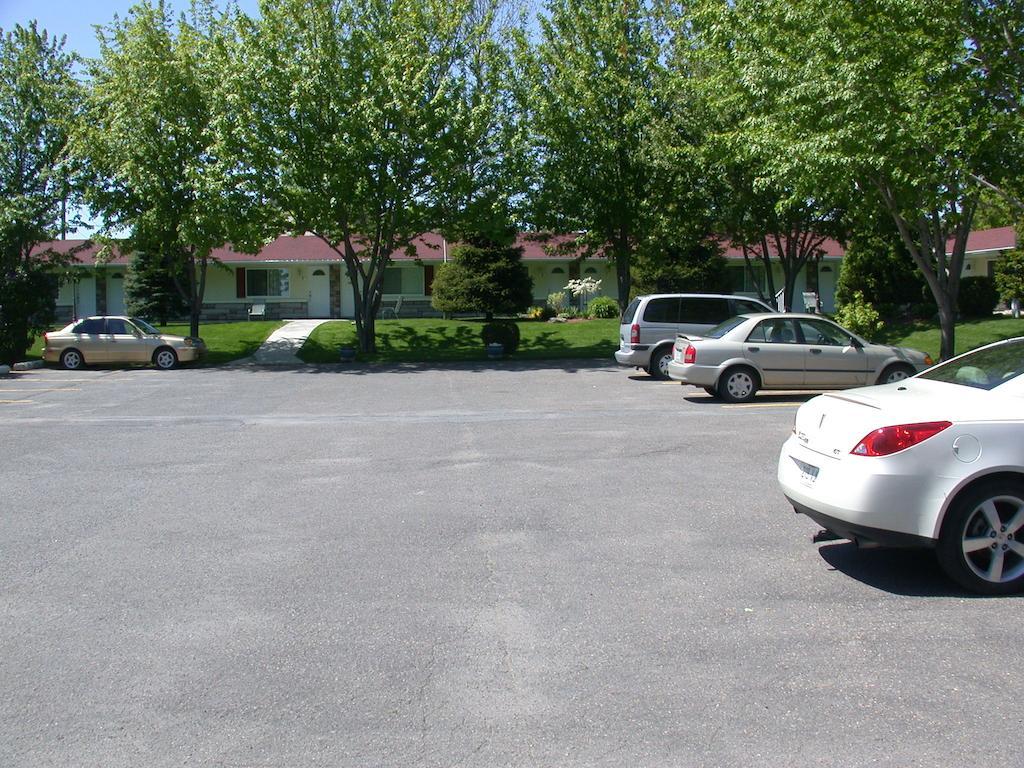 Motel Derfal Repentigny Ngoại thất bức ảnh