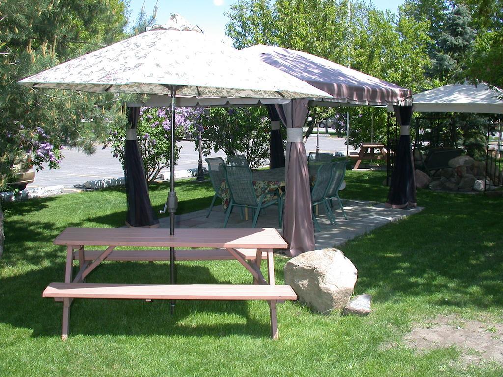 Motel Derfal Repentigny Ngoại thất bức ảnh