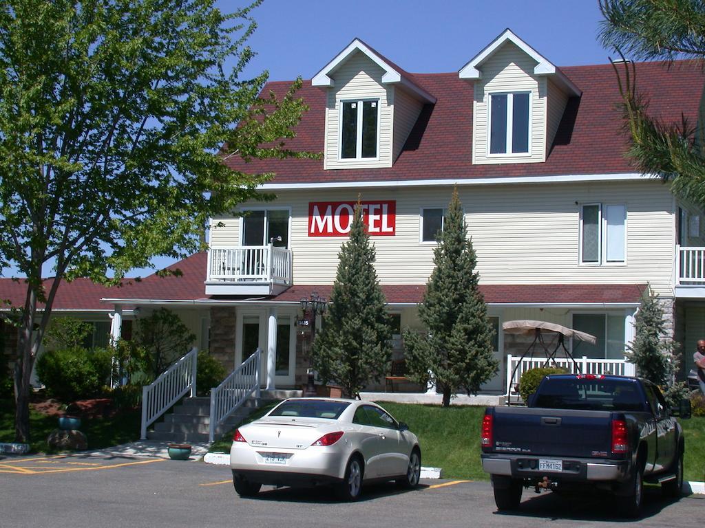 Motel Derfal Repentigny Ngoại thất bức ảnh