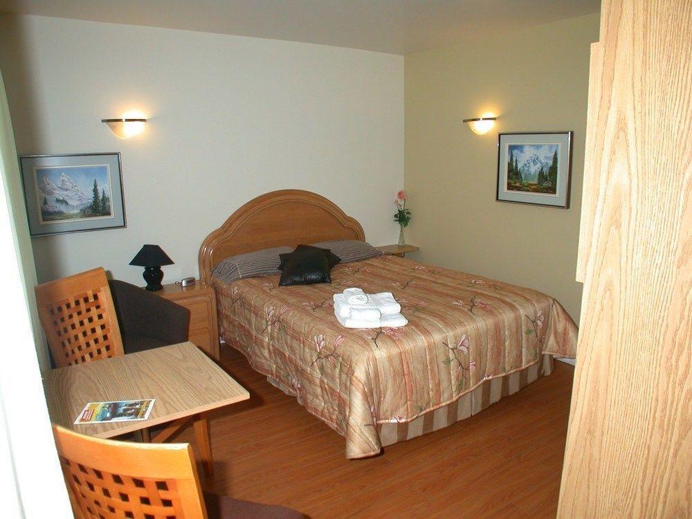 Motel Derfal Repentigny Ngoại thất bức ảnh