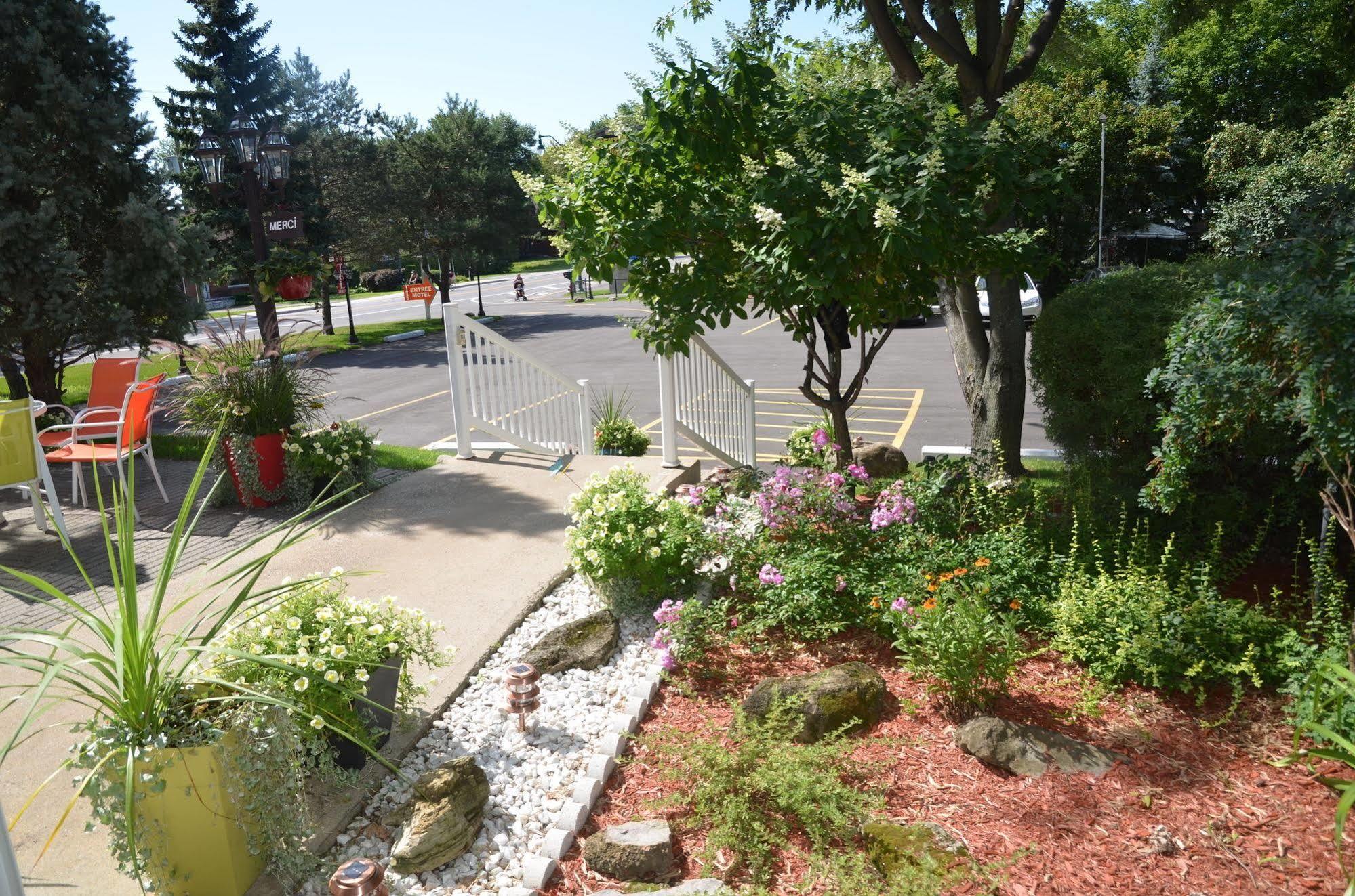 Motel Derfal Repentigny Ngoại thất bức ảnh